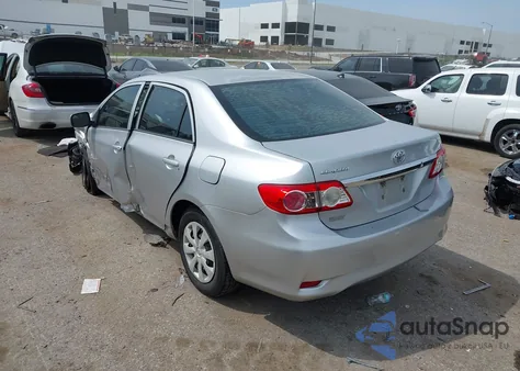 2013 Toyota Corolla L z USA, uszkodzony, nr VIN 5YFBU4EE5DP160606